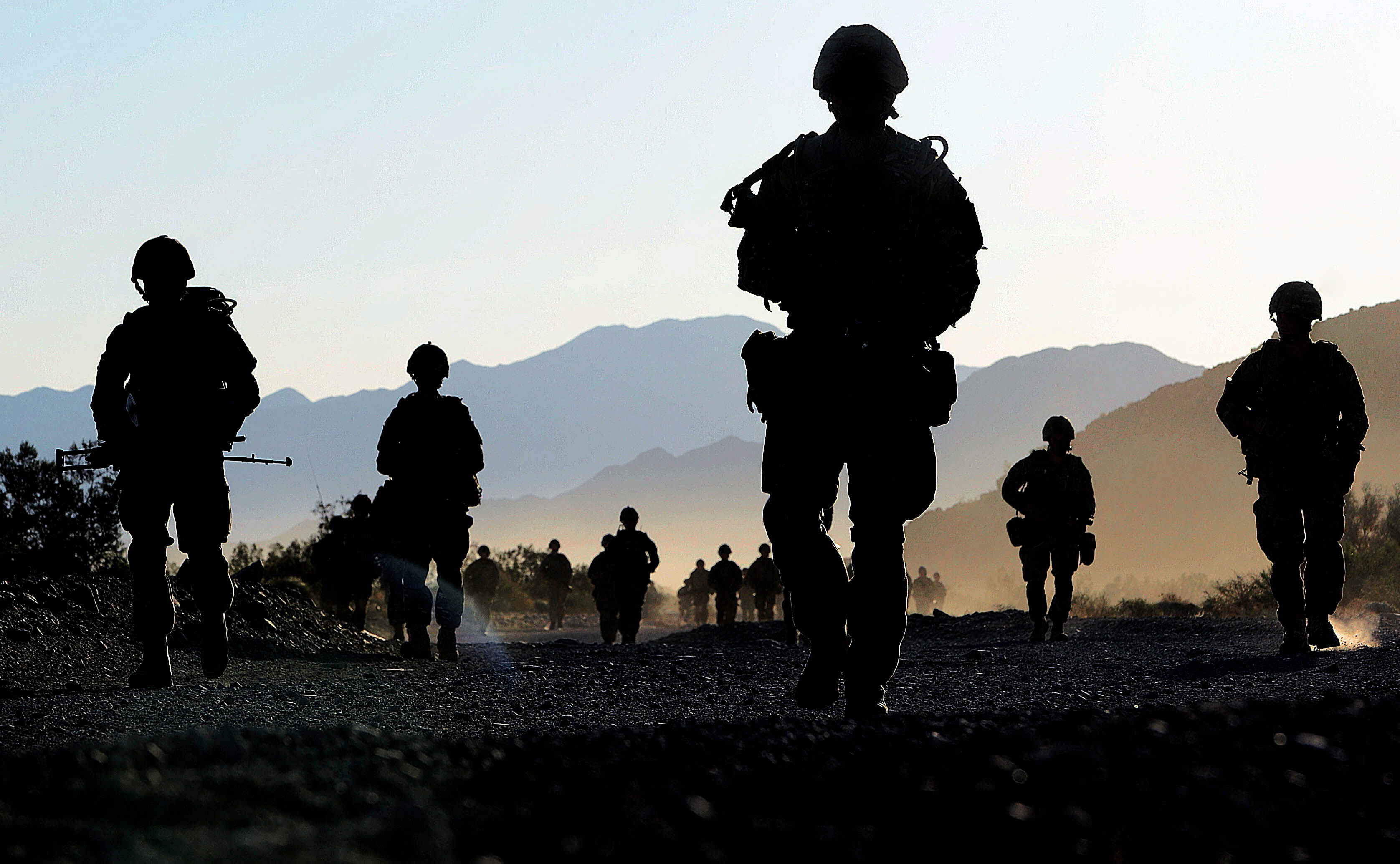 Solider Shadow Pic (1)